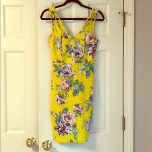 Boutique Yellow floral fitted dress